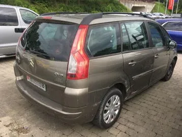 Citroen C4 2009 photo 3