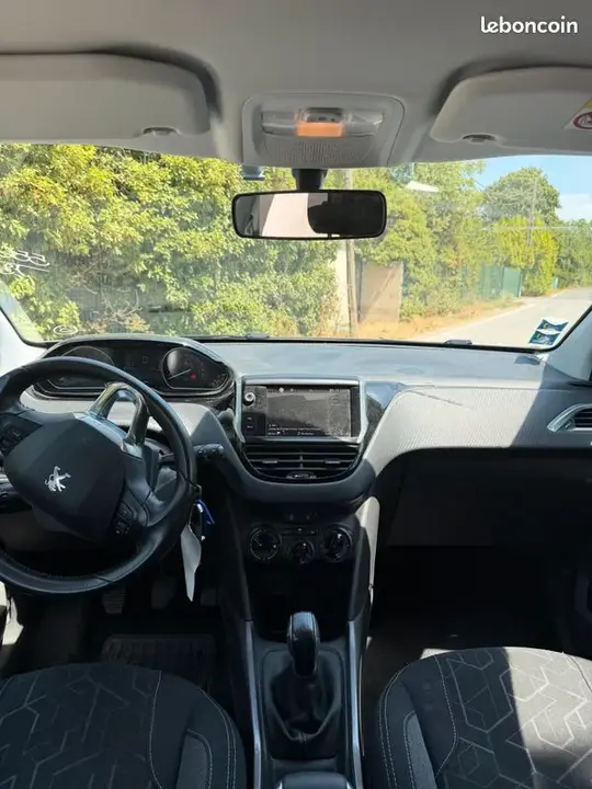 Peugeot 2008 2018 photo 3