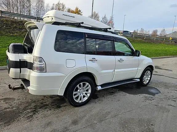 Mitsubishi Pajero 2015 photo 5