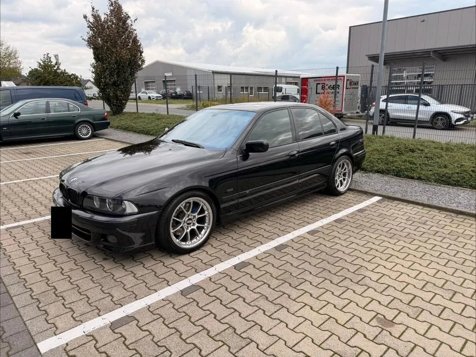 BMW 535I