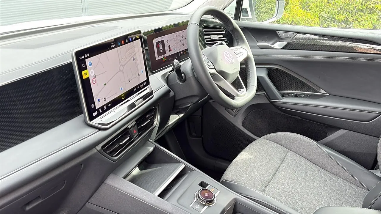 Volkswagen Tiguan 2025 photo 2