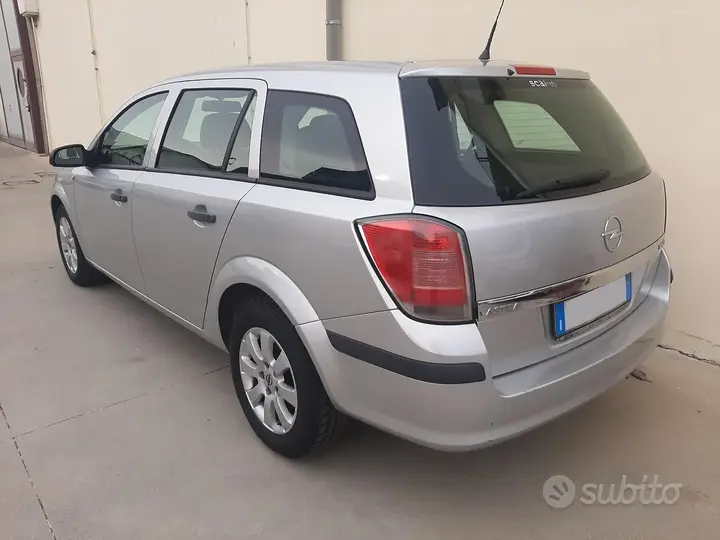 Opel Astra 2006 photo 3