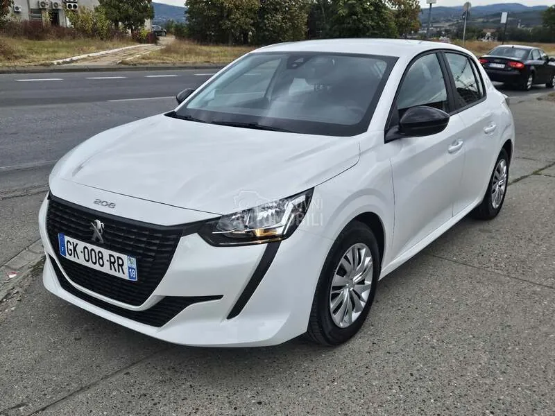 Peugeot 208 2022 photo 2