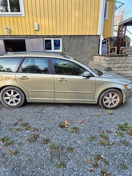Volvo V50 2009 photo 2