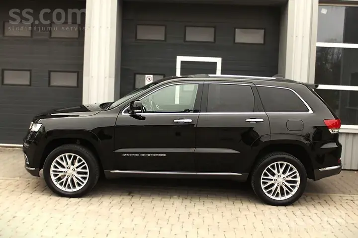 Jeep Grand Cherokee 2021 photo 3