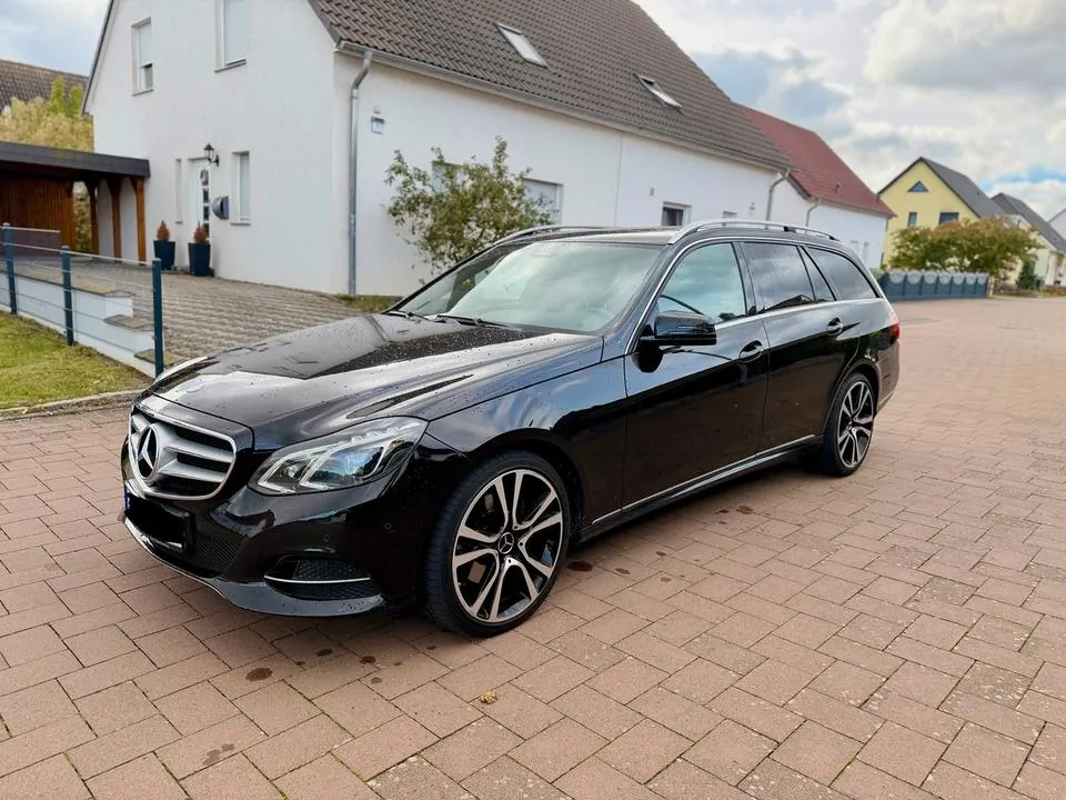 Mercedes-Benz E250