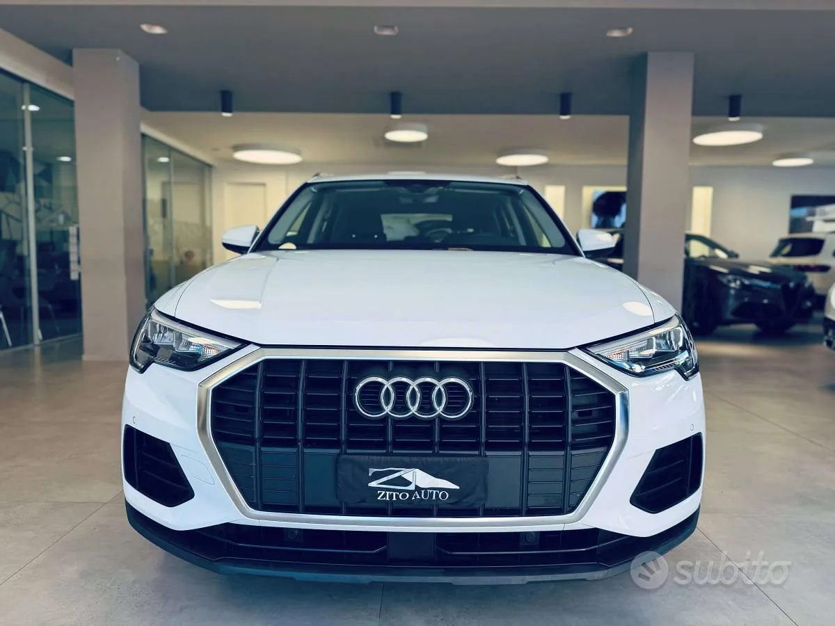 Audi Q3 2022 photo 2