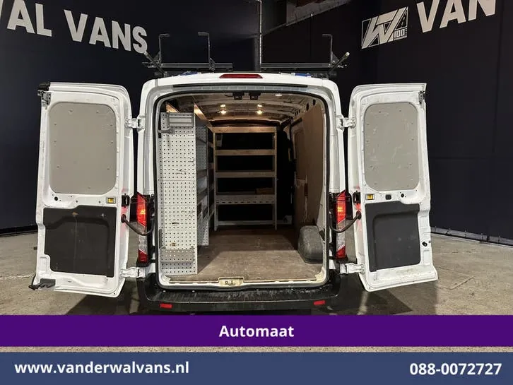 Ford Transit 2021 photo 2