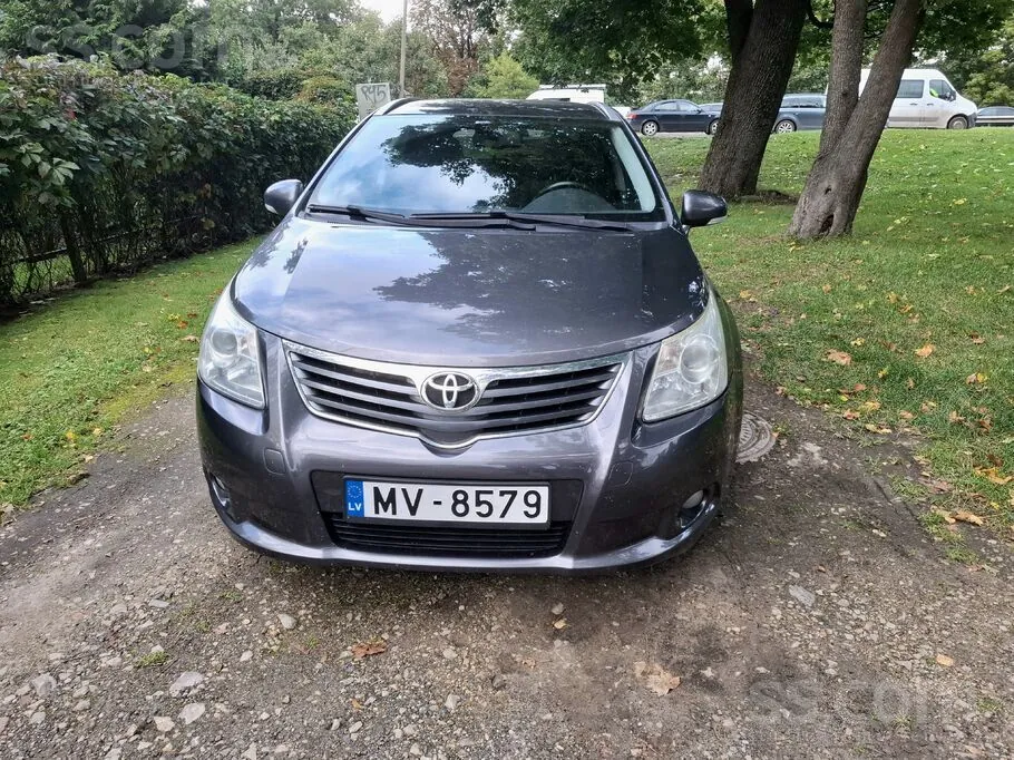 Toyota Avensis 2009 photo 2