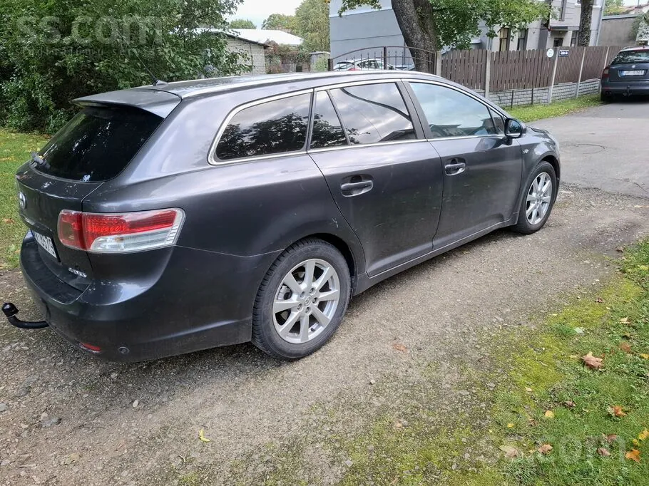 Toyota Avensis 2009 photo 4