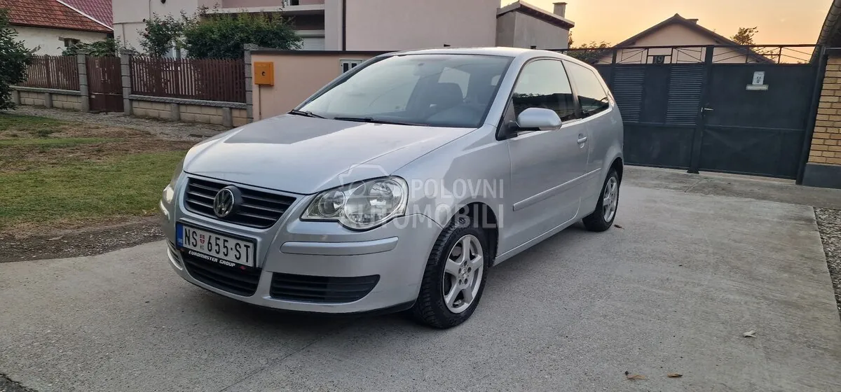 Volkswagen Polo 2006 photo 2