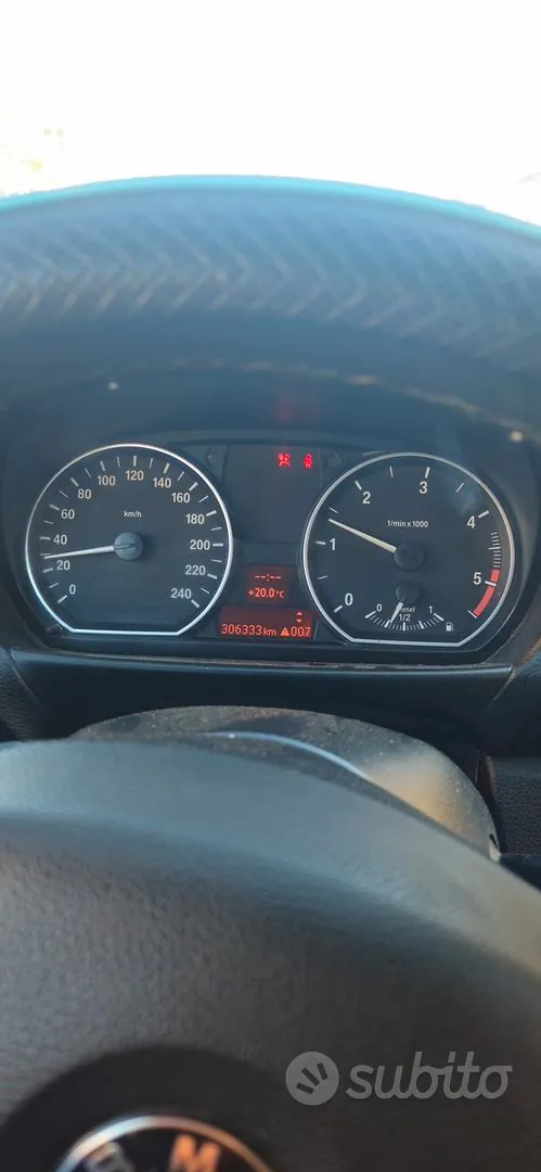 BMW 1 Series 2010 photo 4