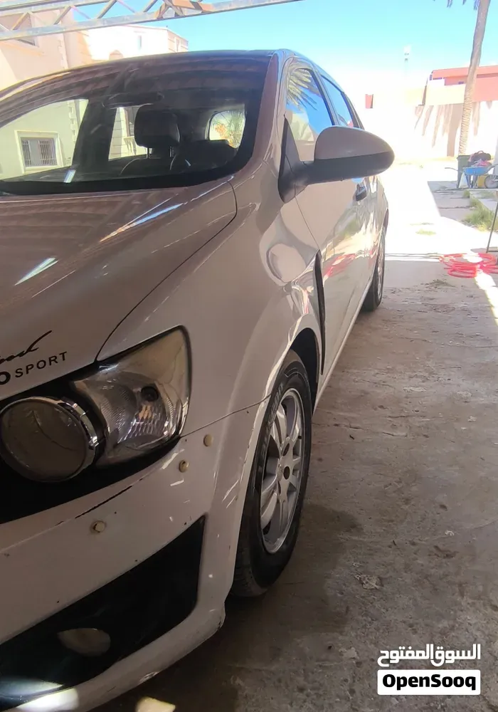 Chevrolet Aveo 2013 photo 3
