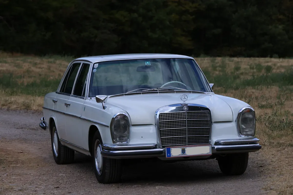 Mercedes-Benz 280 Se 1972 photo 2