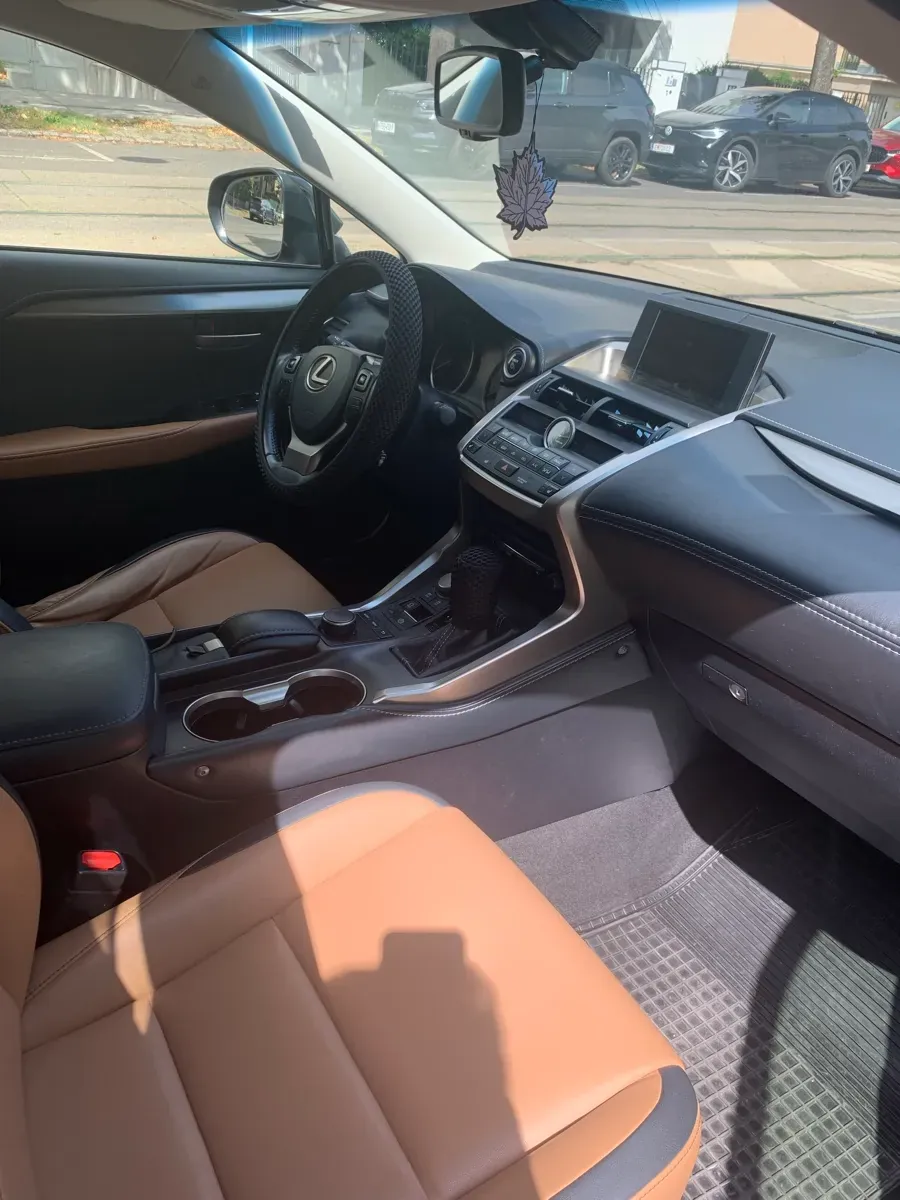 Lexus Nx 2014 photo 2
