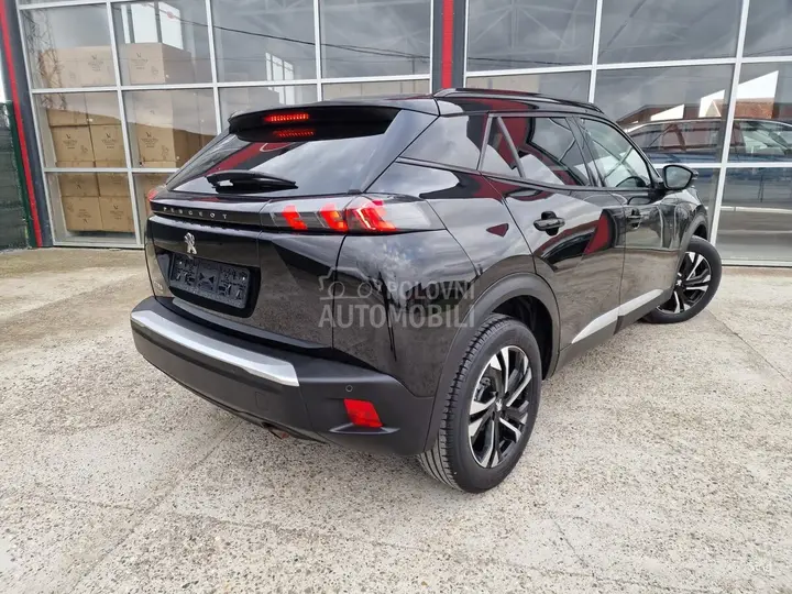 Peugeot 2008 2021 photo 5