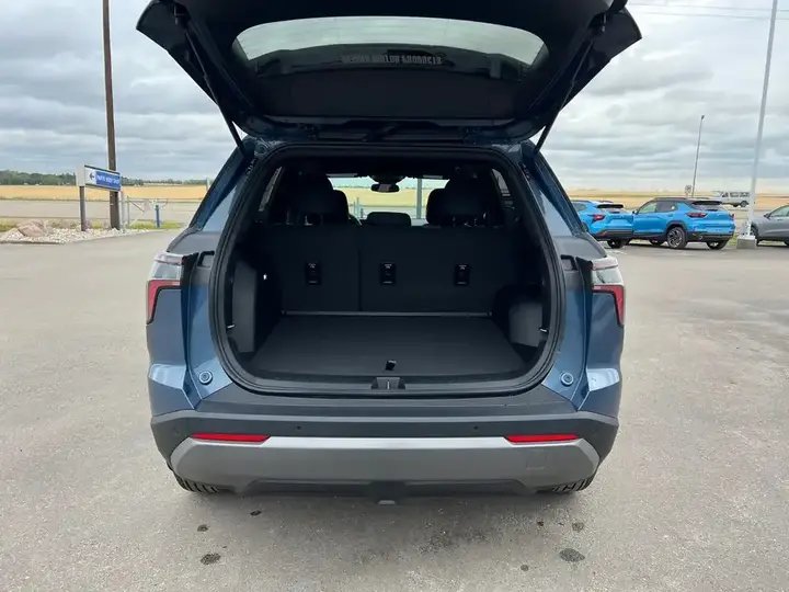 Chevrolet Equinox 2027 photo 5