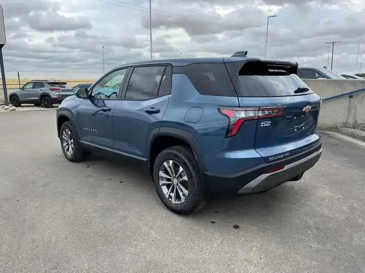 Chevrolet Equinox 2027 photo 3