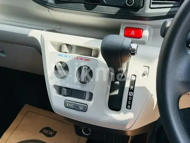 Daihatsu Mira 2025 photo 4