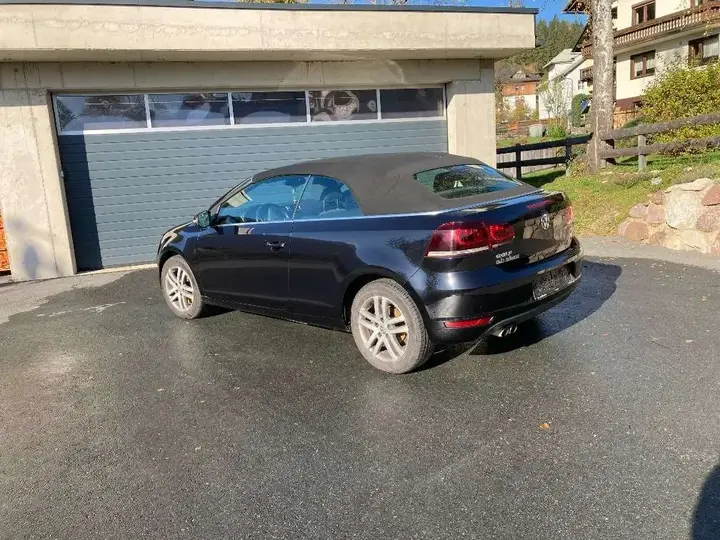 Volkswagen Golf 2011 photo 2