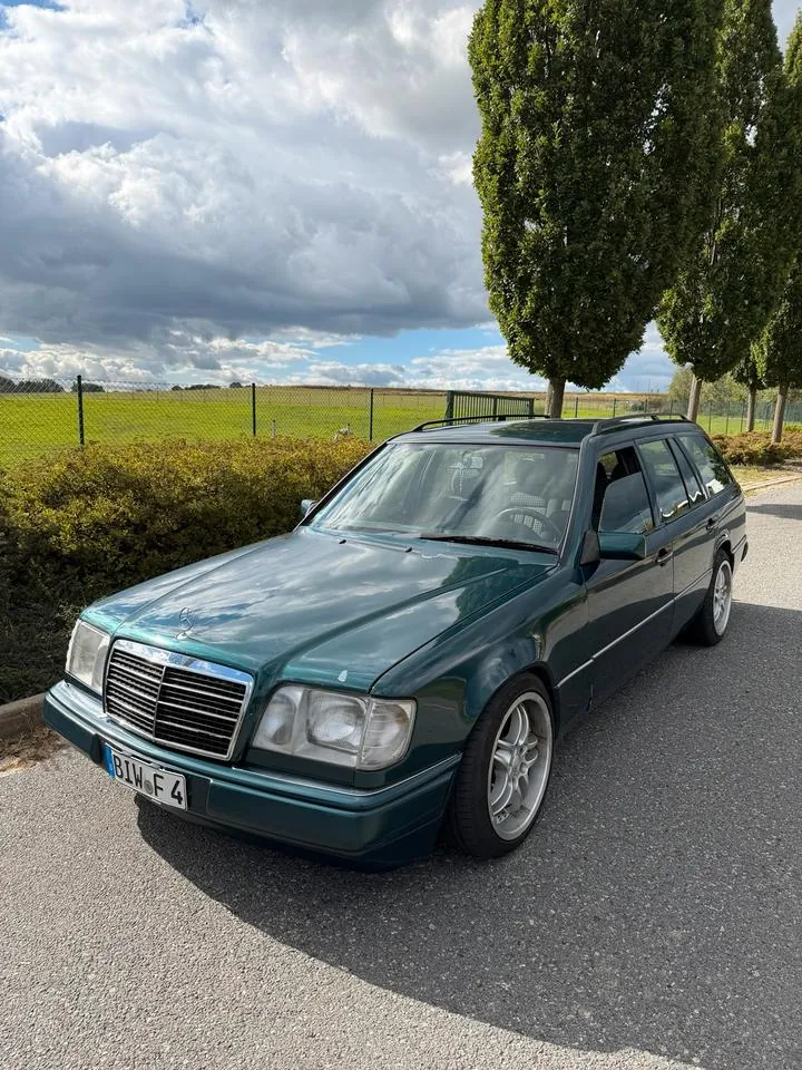 Mercedes-Benz S124