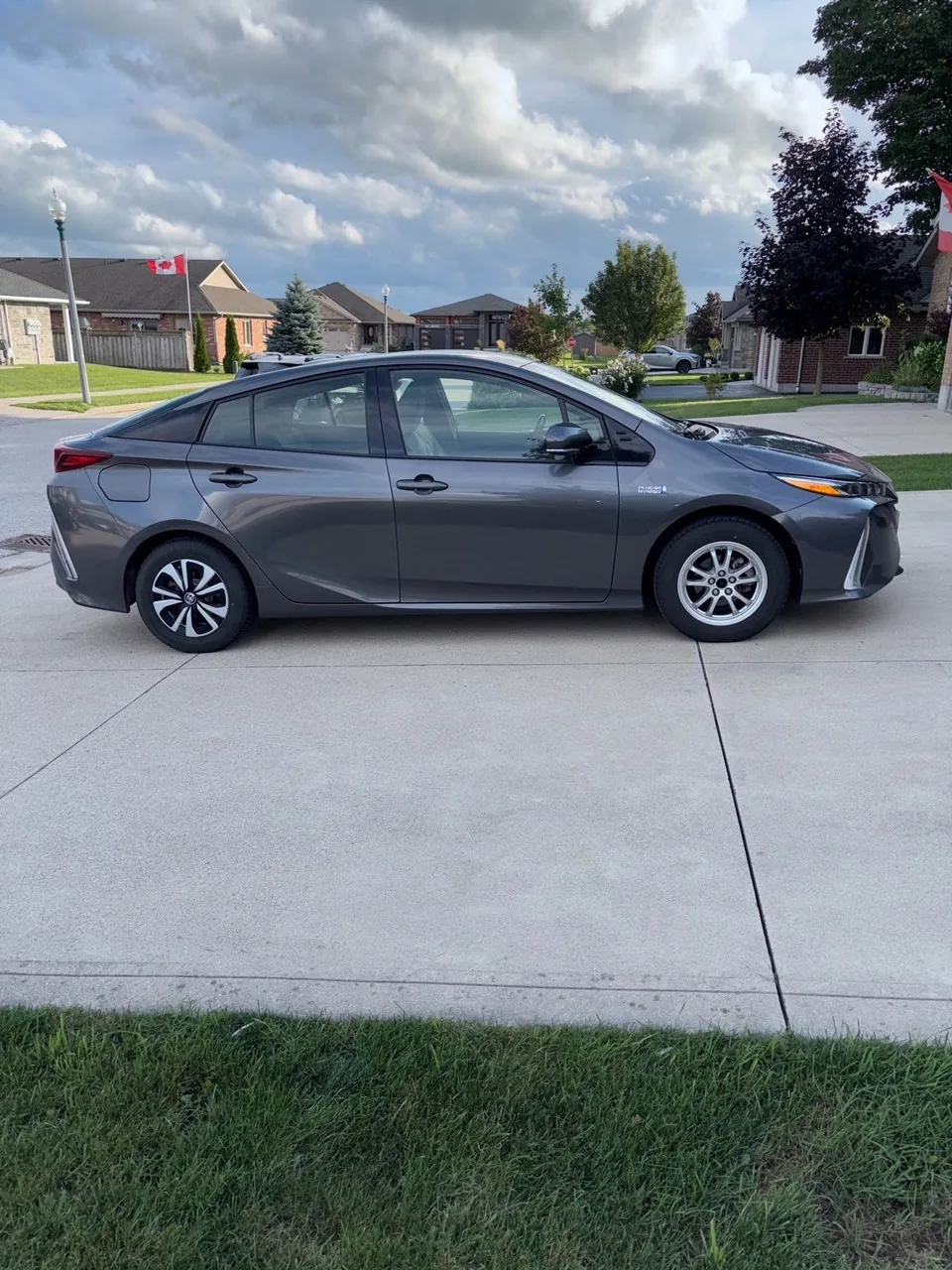 Toyota Prius Prime 2019 photo 4
