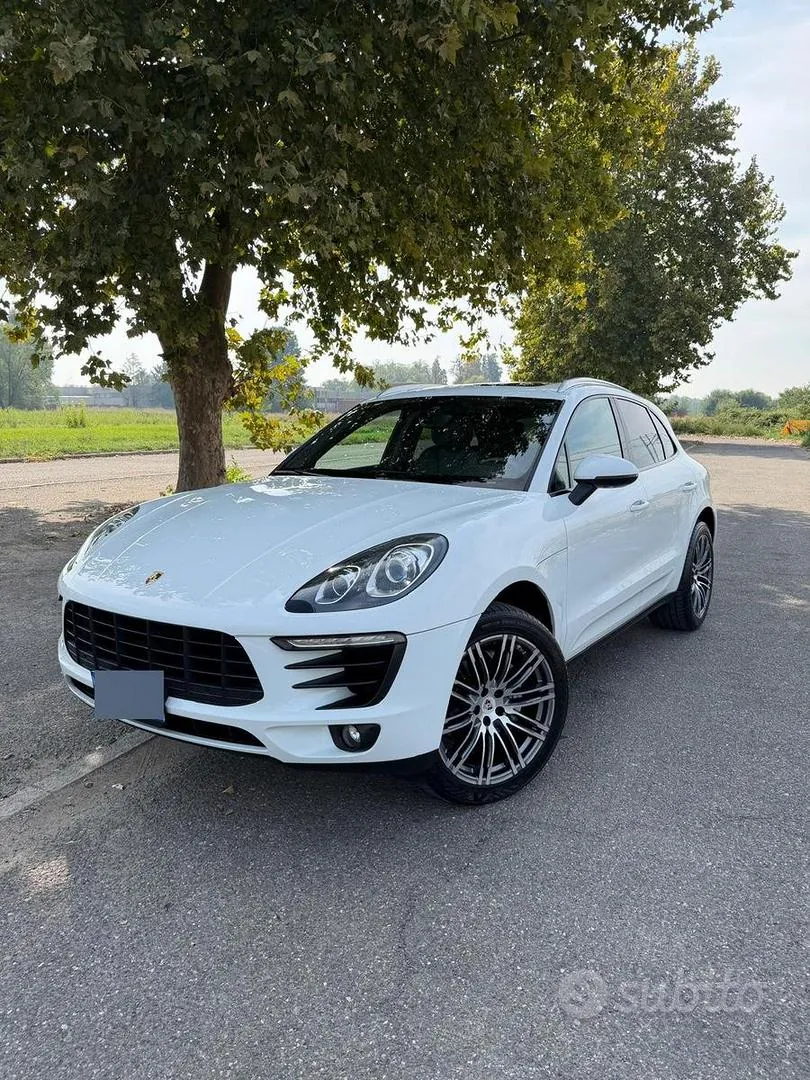 Porsche Macan S