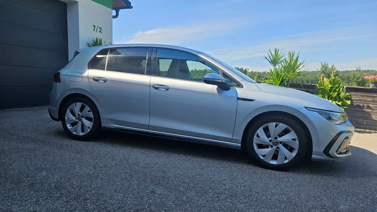 Volkswagen Golf 2023 photo 3