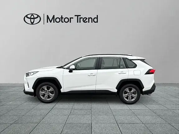 Toyota Rav4 2023 photo 3