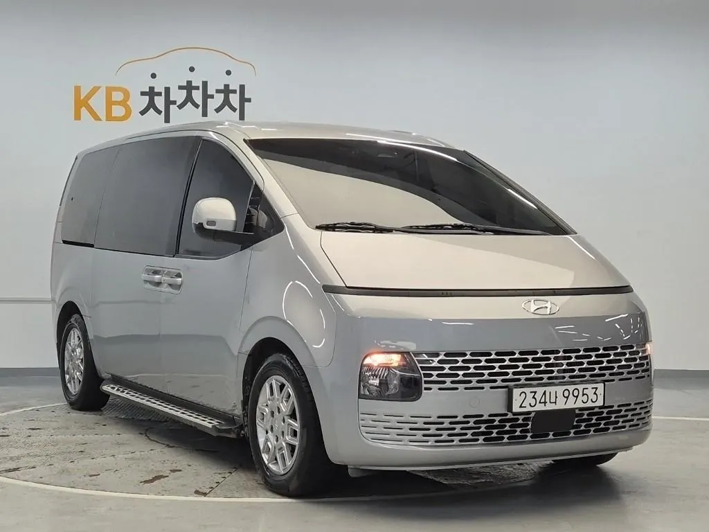 Hyundai Staria 2022 photo 4
