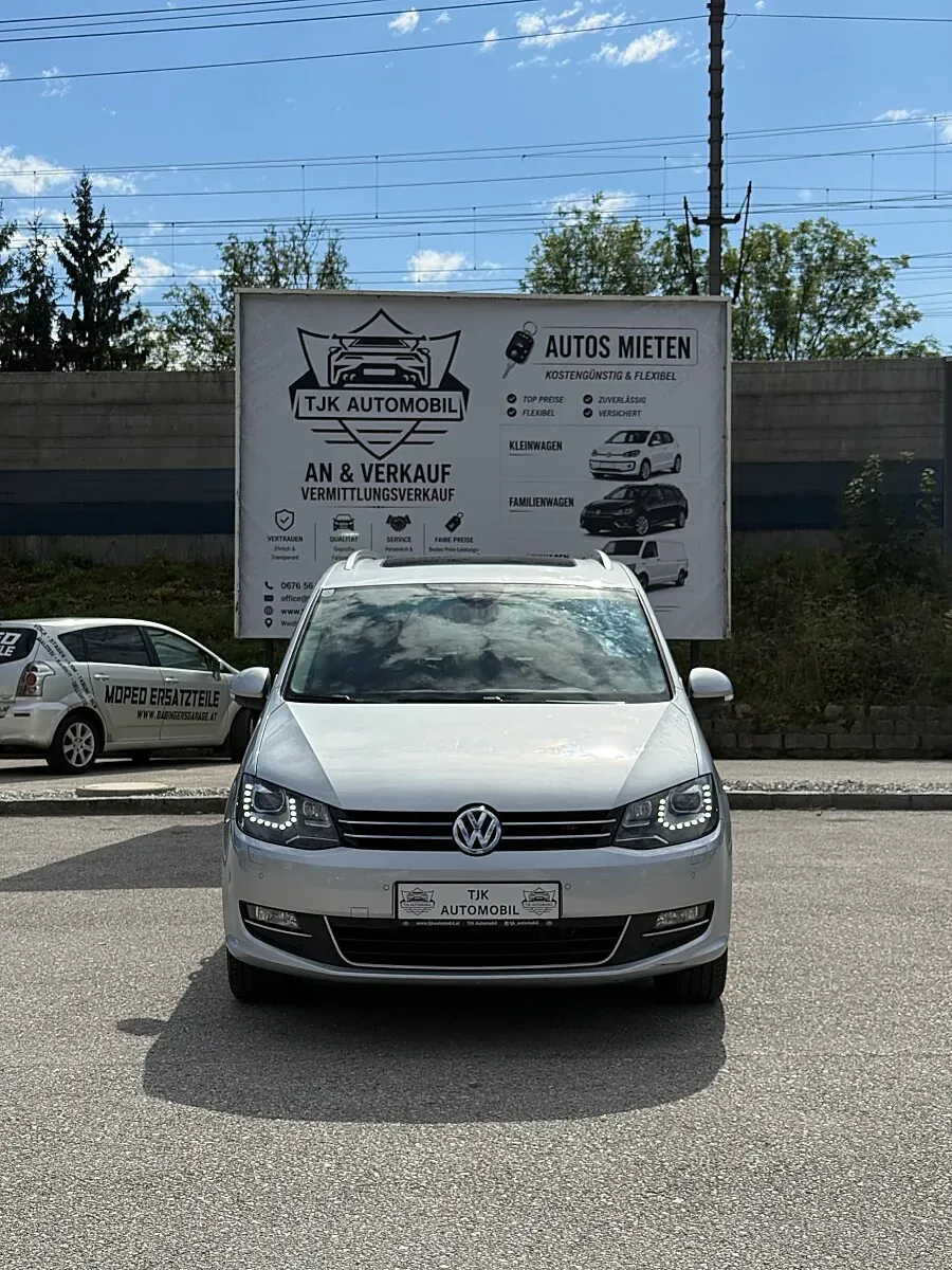 Volkswagen Sharan 2012 photo 2