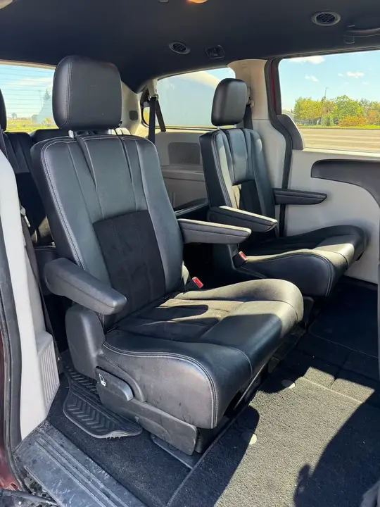 Dodge Caravan 2017 photo 5