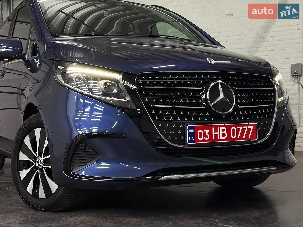 Mercedes-Benz V-Class 2024 photo 3