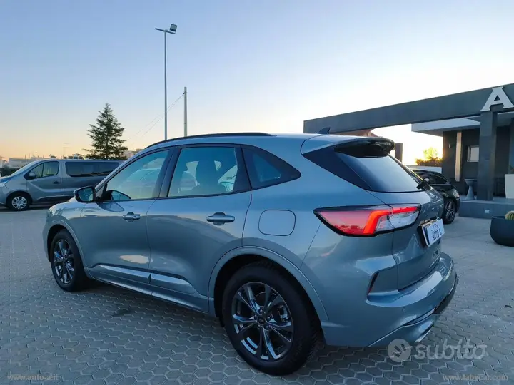 Ford Kuga 2022 photo 5