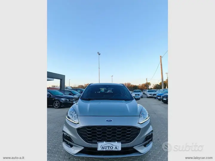 Ford Kuga 2022 photo 2