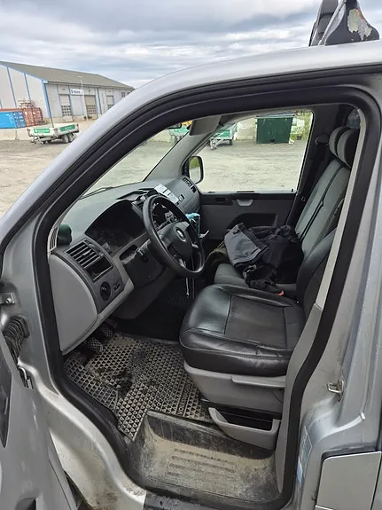 Volkswagen Transporter 2009 photo 3