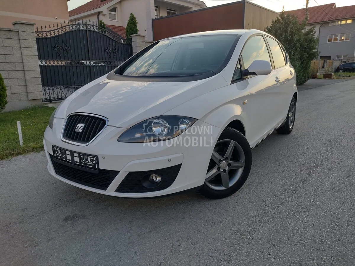 Seat Altea 2014 photo 2
