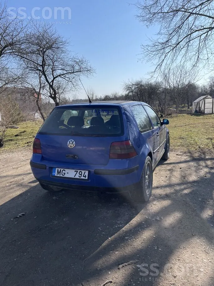 Volkswagen Golf Mk4 2001 photo 3