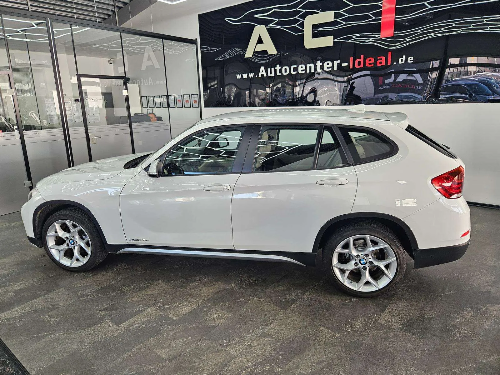 BMW X1 2014 photo 4