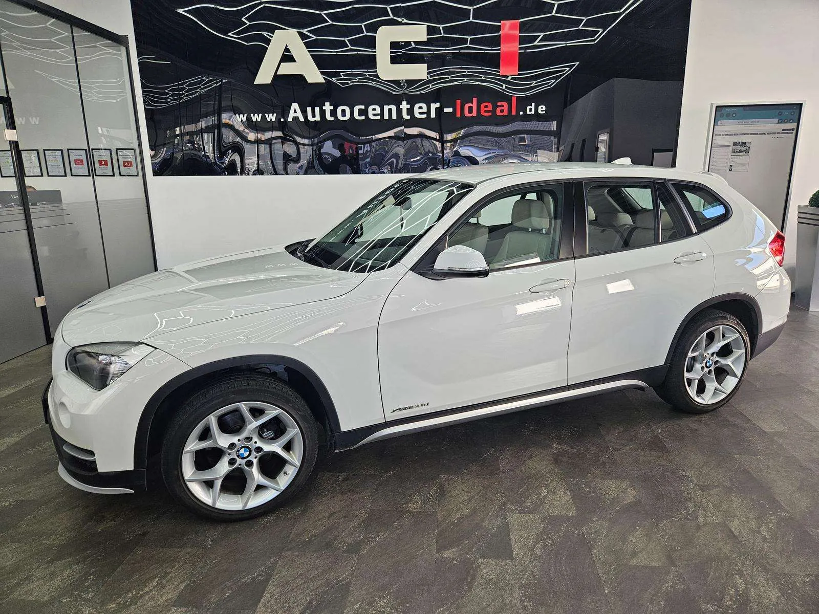 BMW X1 2014 photo 3