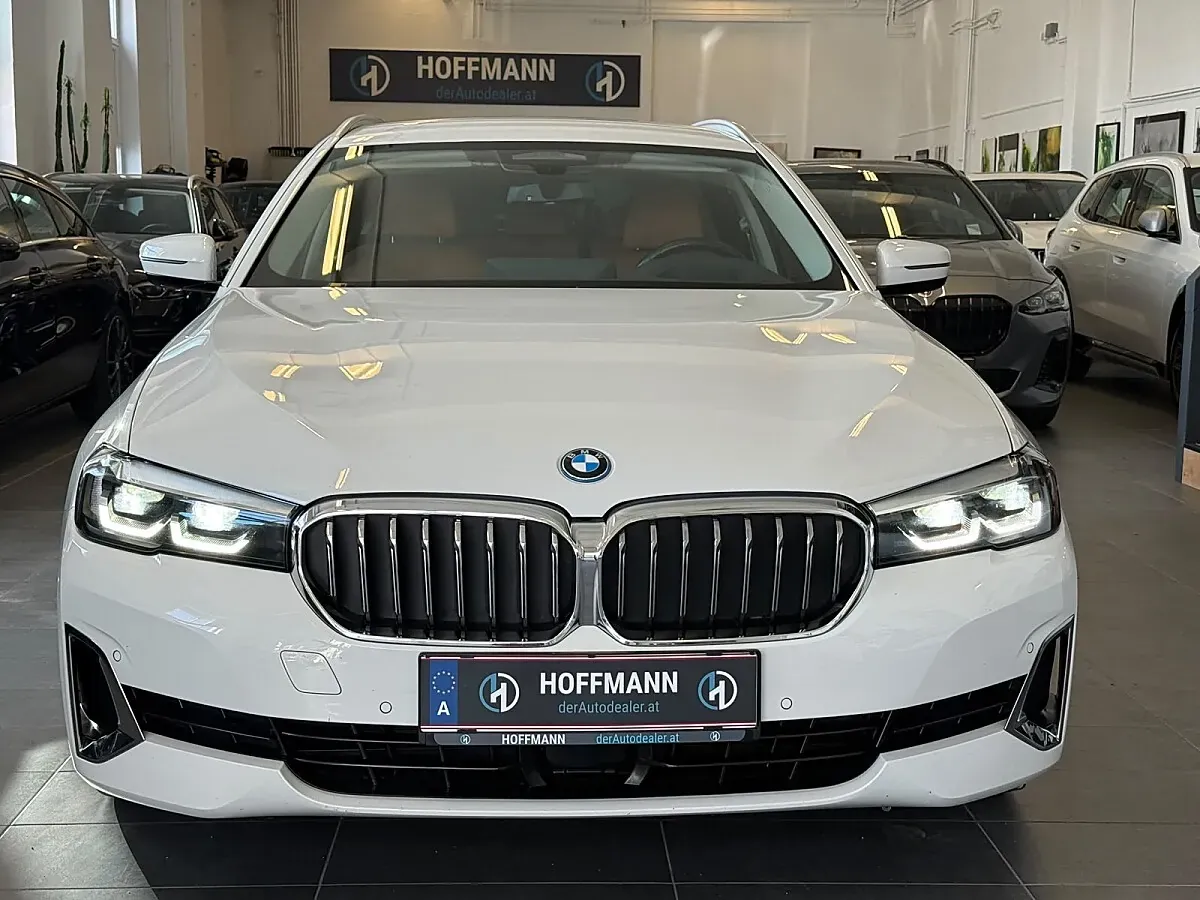 BMW 5 Series 2022 photo 3