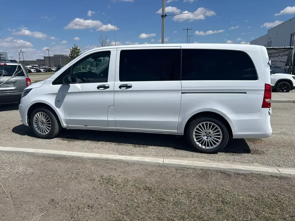 Mercedes-Benz Metris Passenger Van 2019 photo 2