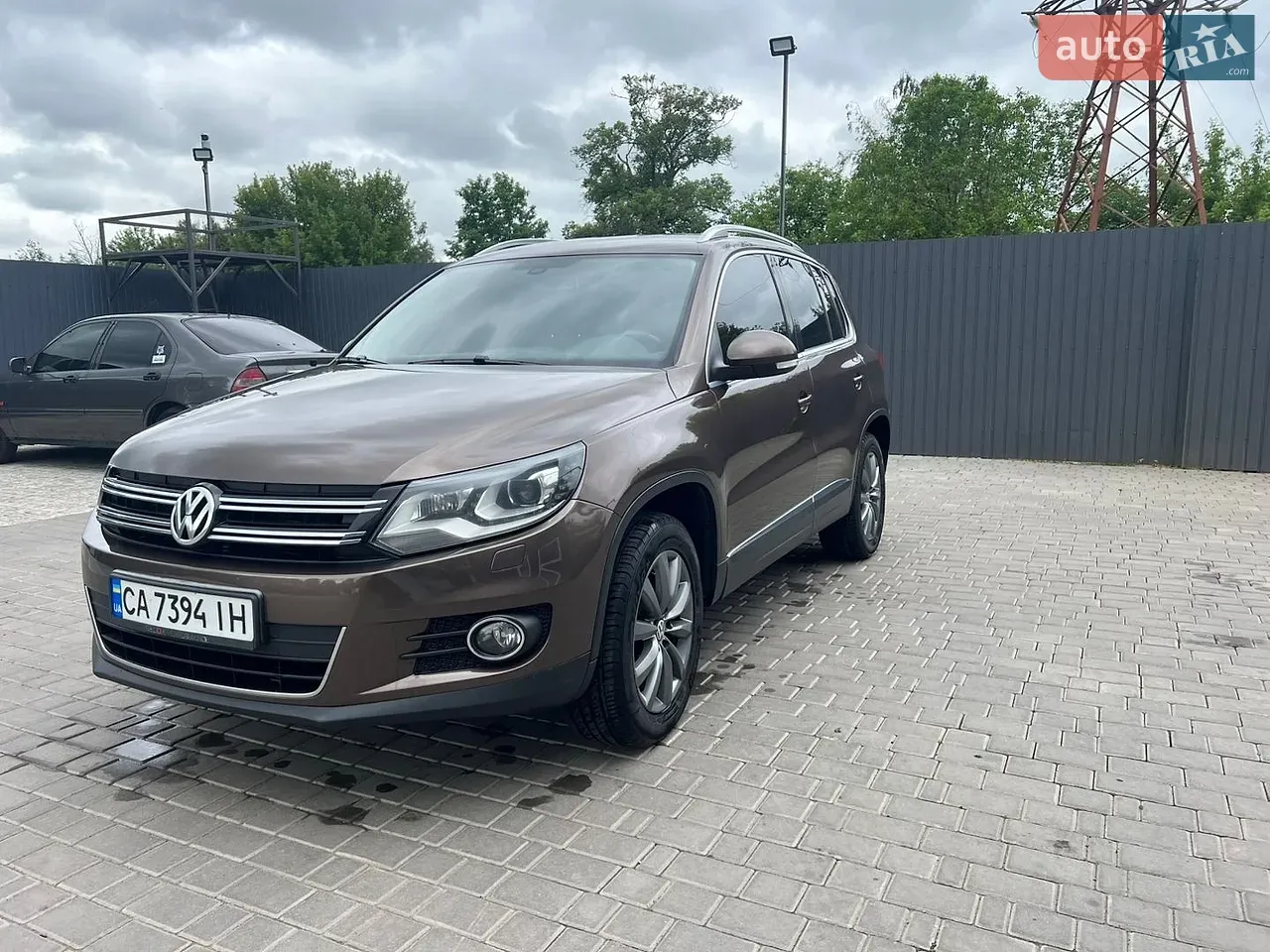 Volkswagen Tiguan 2012 photo 3