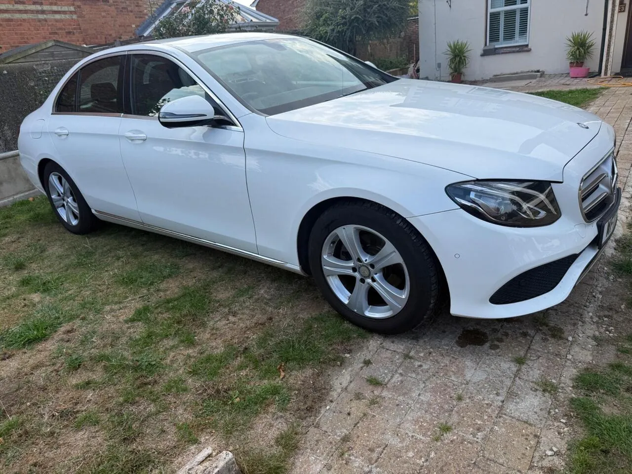 Mercedes-Benz E-Class 2017 photo 2