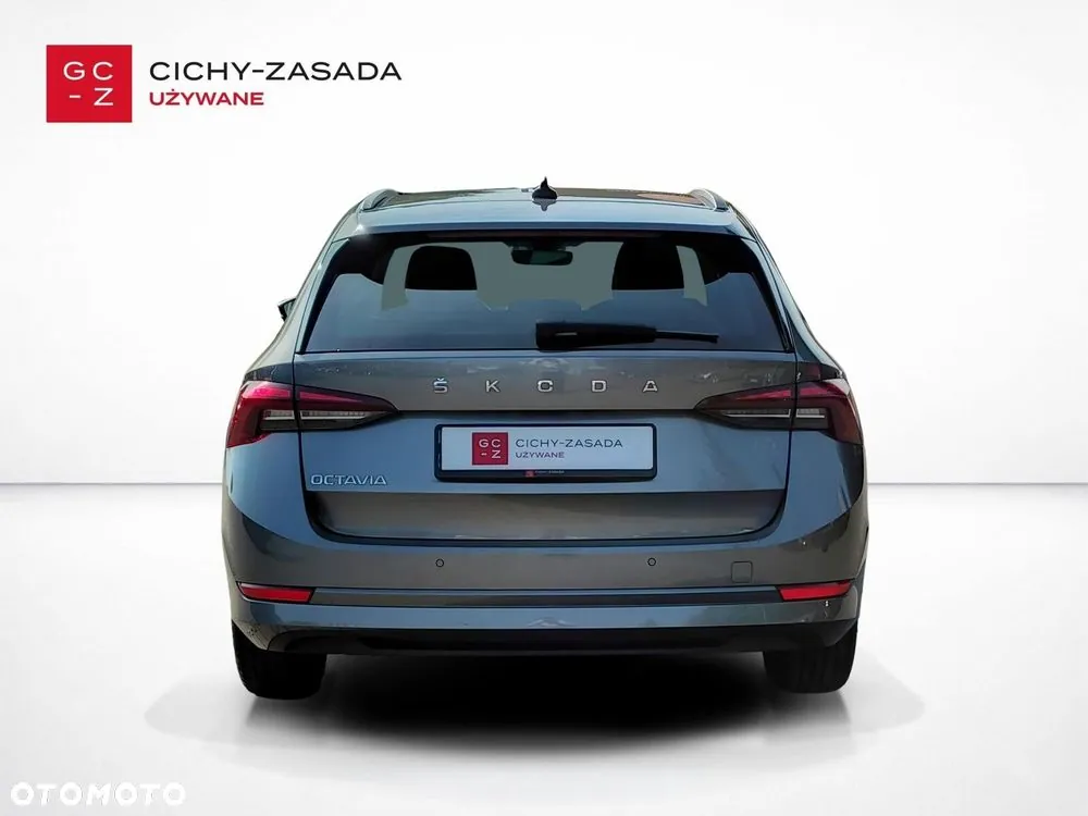 Skoda Octavia 2023 photo 4