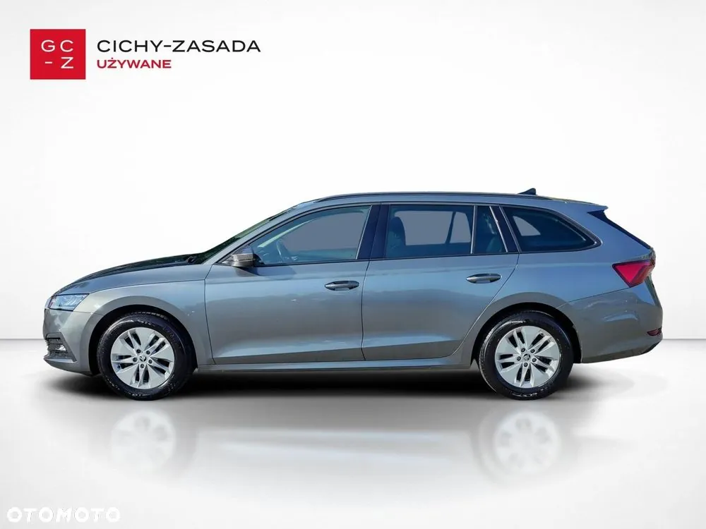 Skoda Octavia 2023 photo 2