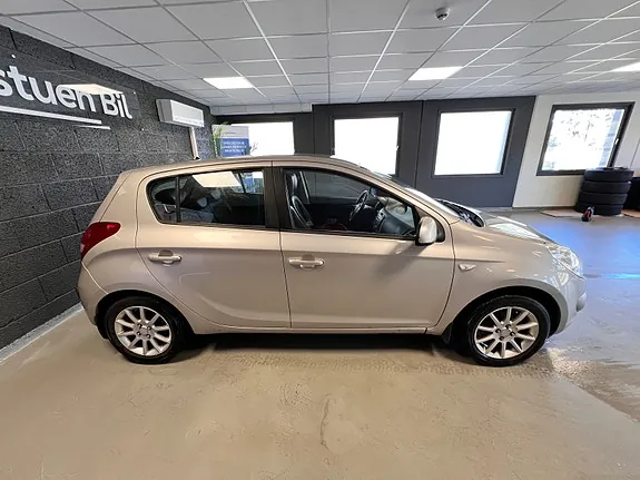 Hyundai I20 2009 photo 4