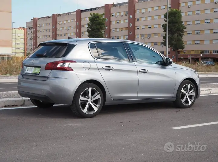 Peugeot 308 2017 photo 2
