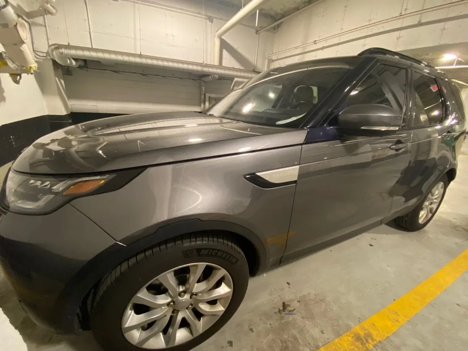 Land Rover Discovery 2017 photo 2