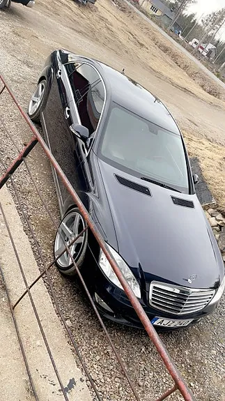 Mercedes-Benz S320
